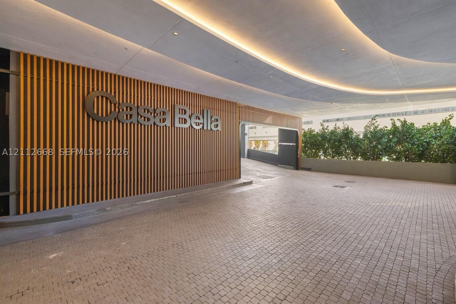 Property Photo: 1400 Biscayne Blvd 1803 FL 33132