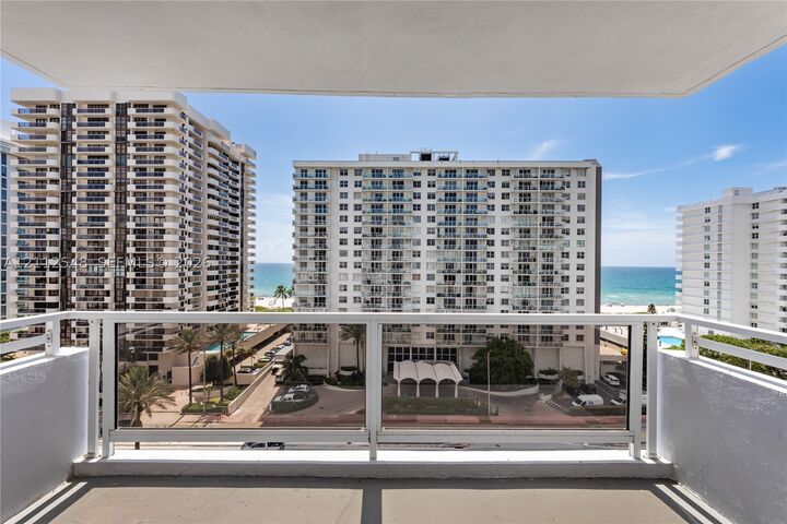 Property Photo: 5700 Collins Ave 10D FL 33140