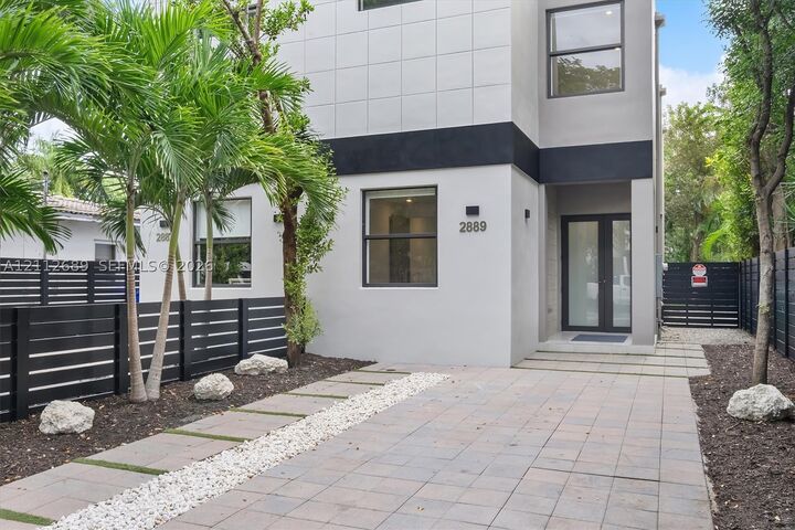 Property Photo:  2889 SW 33rd Ave 2889  FL 33133 