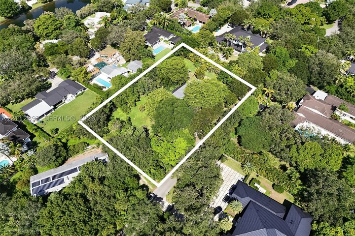Property Photo:  11600 SW 69th Ave  FL 33156 
