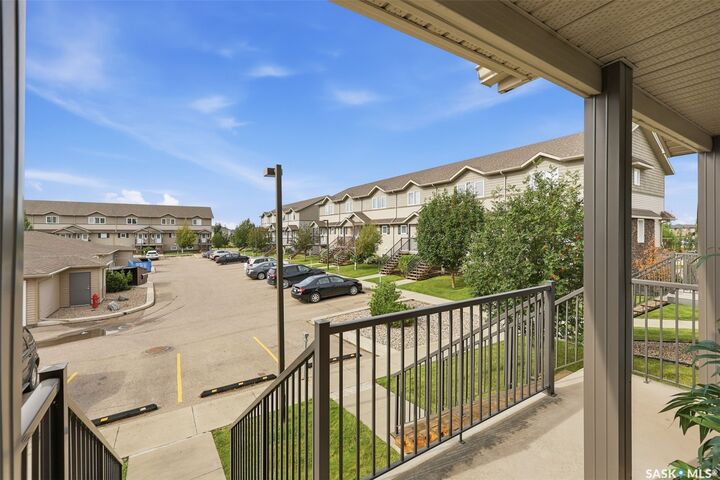 Property Photo: 1303 Richardson Road 406 SK S7L 0L1