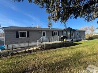 Property Photo: 441 1st Street S SK S0M 2Y0