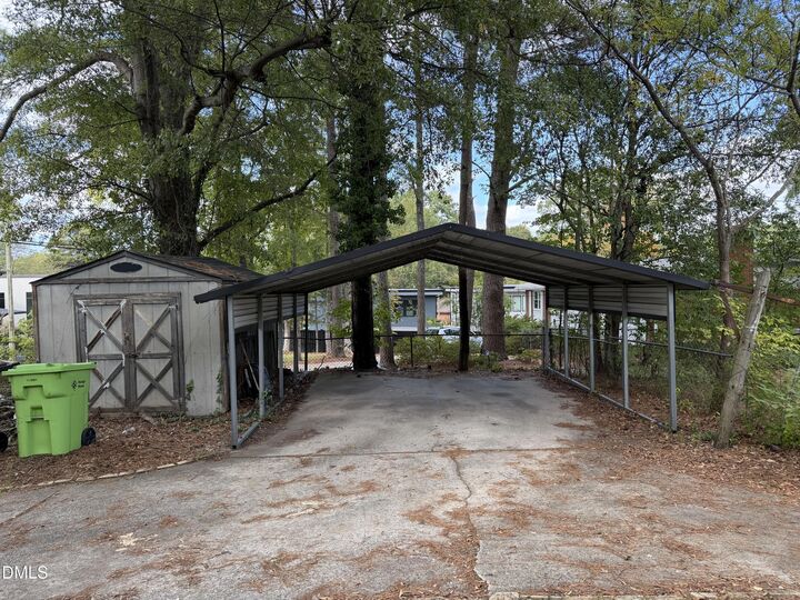 Property Photo: 2316 Bedford Avenue NC 27607