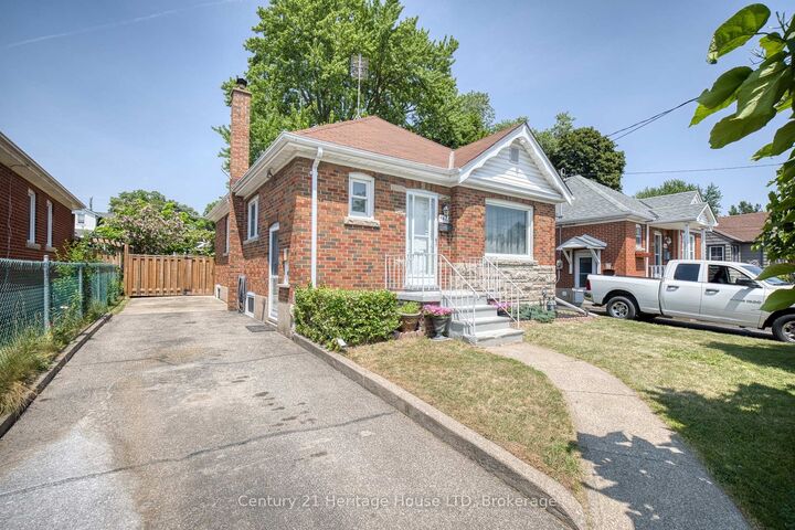 Property Photo:  6477 Barker Street  ON L2G 1Y6 