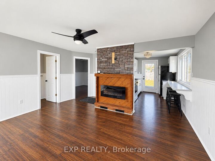 Property Photo:  91 Beckwith Street E  ON K7H 1C5 
