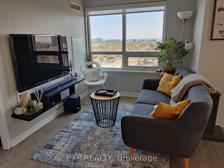 Property Photo:  1410 Dupont Street 1806  ON M6H 0B6 