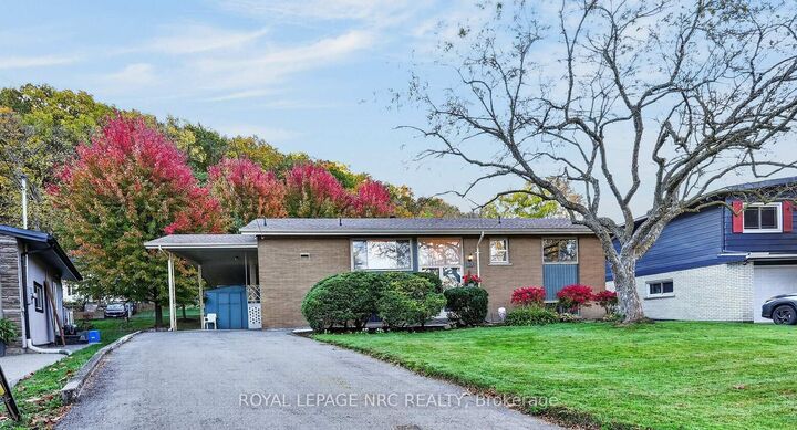 Property Photo:  126 Woodside Drive  ON L2T 1X2 