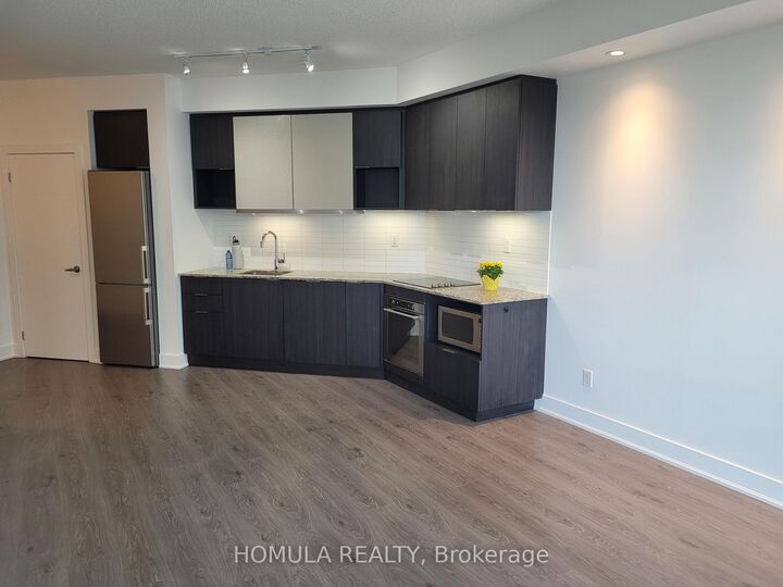 Property Photo:  99 The Donway N/A W 902  ON M3C 0N8 