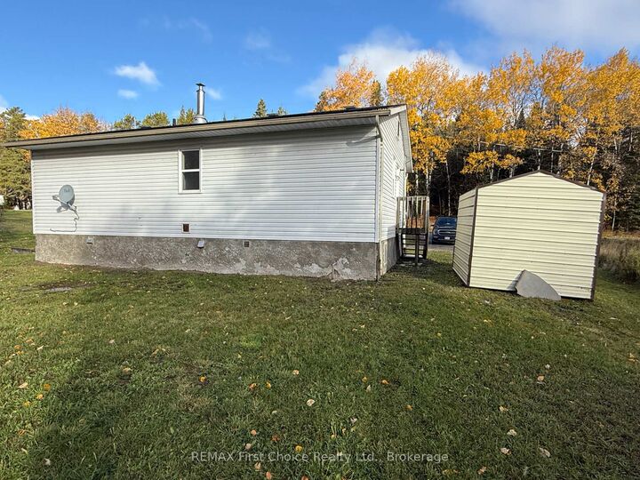 Property Photo:  389 Cemetery Road  ON P0V 2W0 