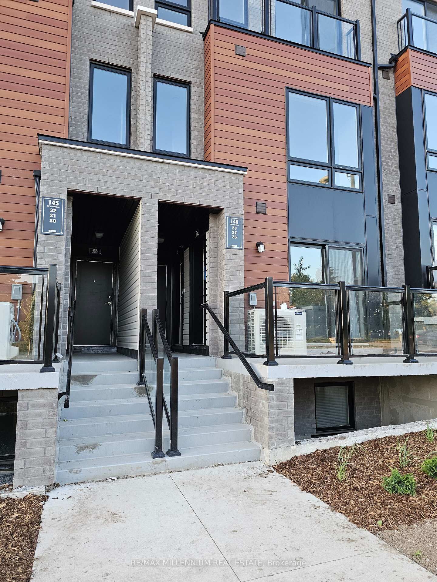 Property Photo:  145 Tapscott Road 27  ON M1B 1Y4 