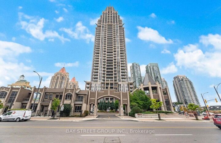 Property Photo:  388 Prince Of Wales Drive 907  ON L5B 0A1 
