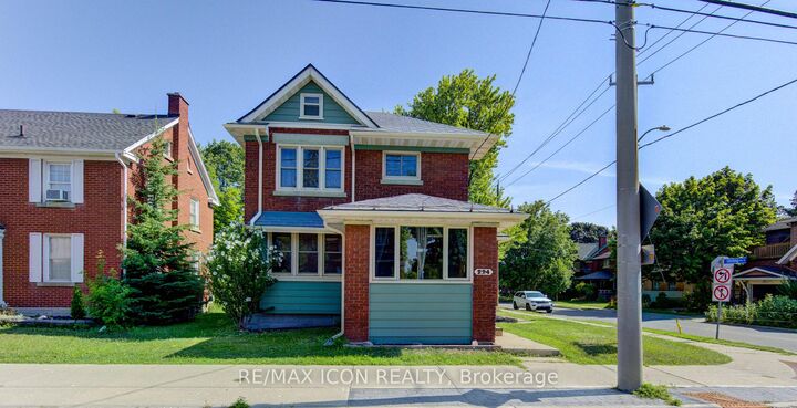 Property Photo:  224 Weber Street E  ON N2H 1E8 