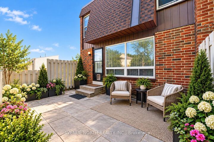 Property Photo: 3520 Downpatrick Road 41 ON K1V 8T4