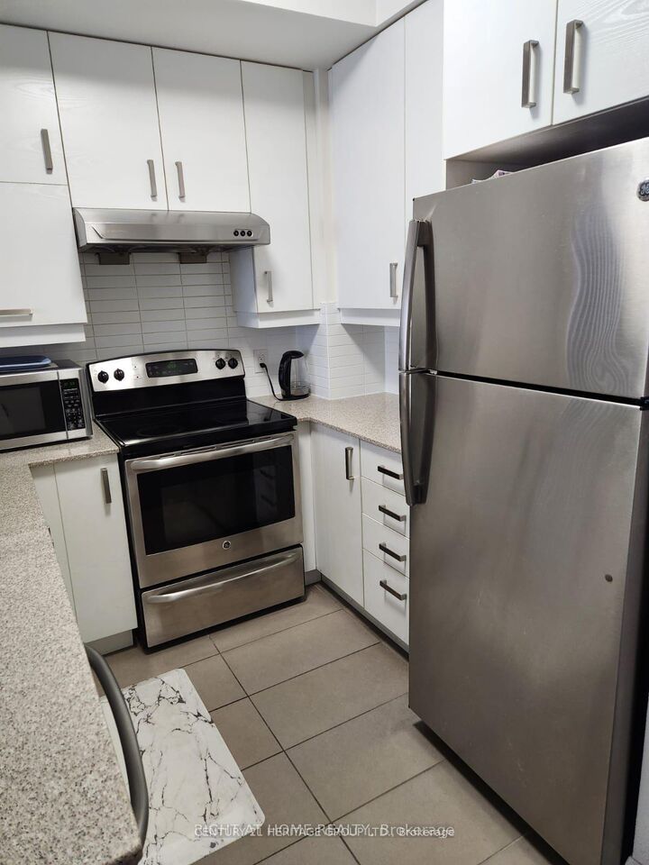 Property Photo:  1 Uptown Drive 302  ON L3R 5C1 