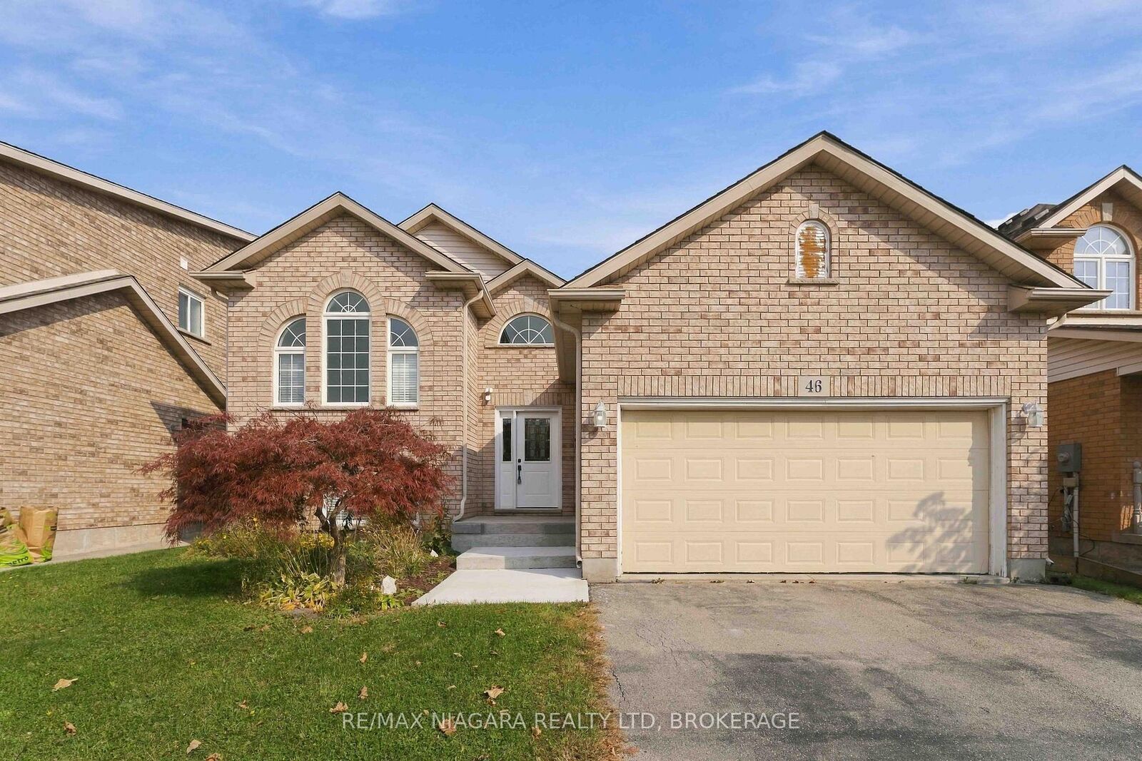 Property Photo:  46 Raspberry Trail  ON L2V 5E3 