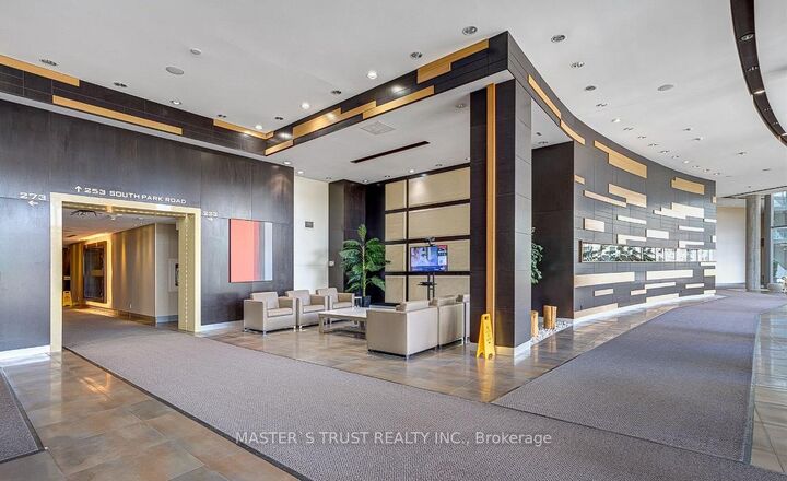 Property Photo:  233 South Park Road 508  ON L3T 0B3 
