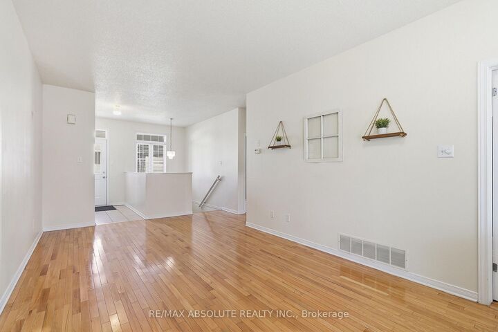 Property Photo:  1613 Manon Street  ON K4K 1T9 
