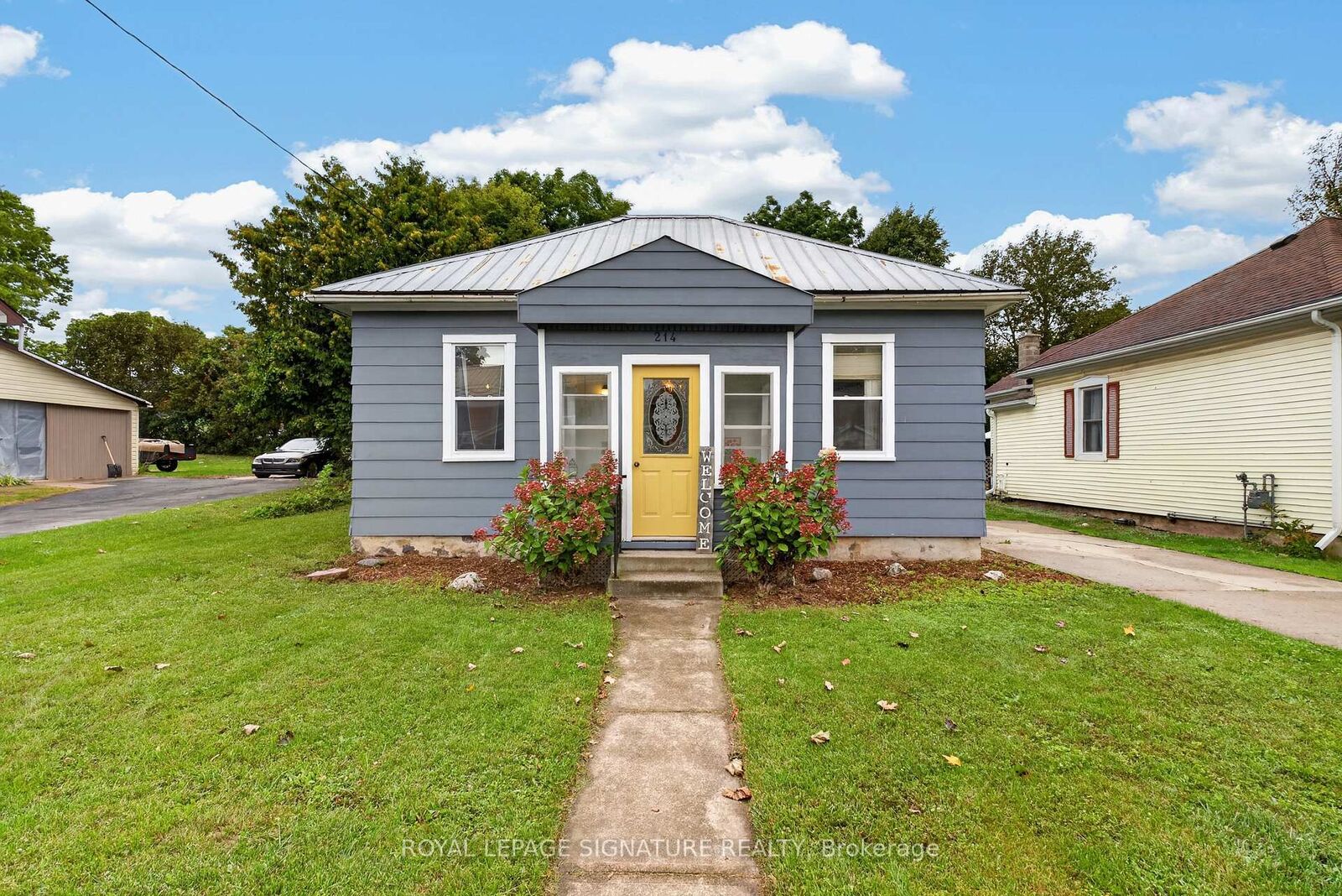 Property Photo:  214 Edward Street  ON N0G 2W0 