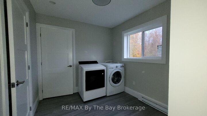 Property Photo: 436 5th Avenue #1 ON L0K 1R0