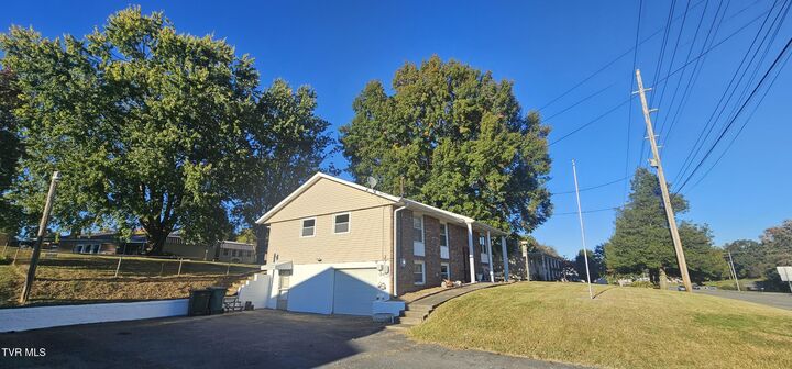 Property Photo: 1170 Old Airport Road VA 24201