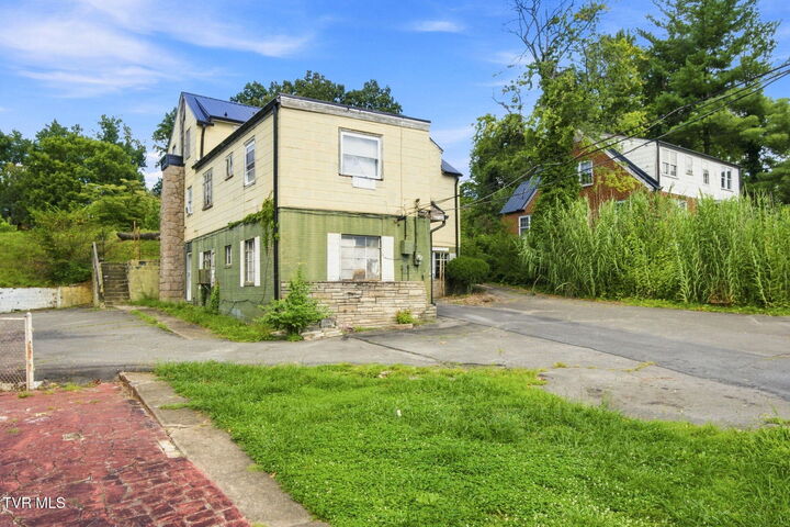 Property Photo: