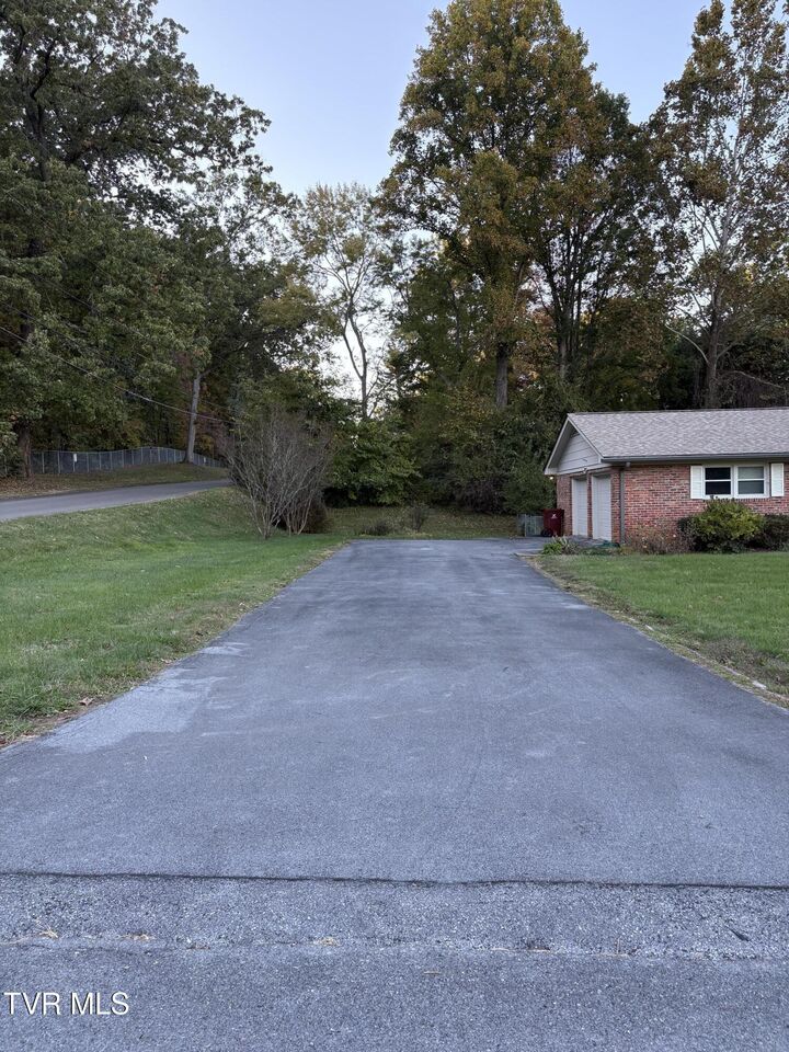 Property Photo:  1301 East 11th Avenue  TN 37601 