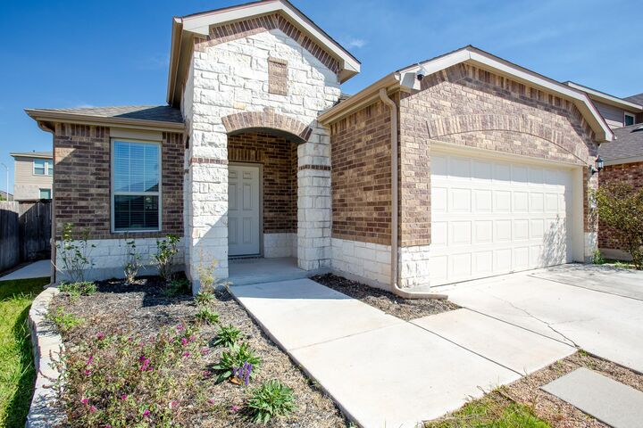 Property Photo: 11800 Amber Stream Lane TX 78653