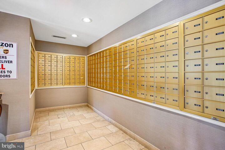 Property Photo:  8350 Greensboro Drive 601  VA 22102 