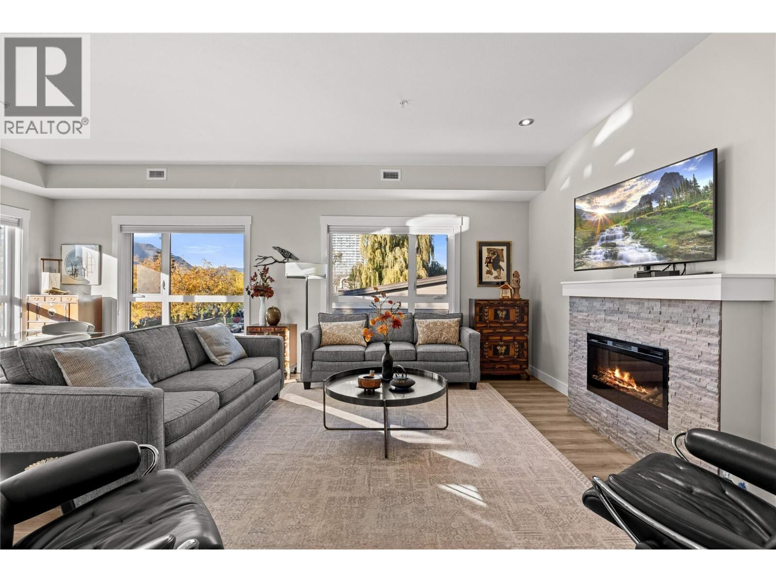 Property Photo:  1883 Water Street 202  BC V1Y 1K4 