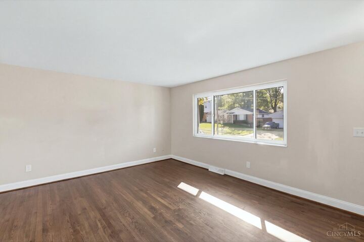 Property Photo:  7108 Baribill Place  OH 45230 