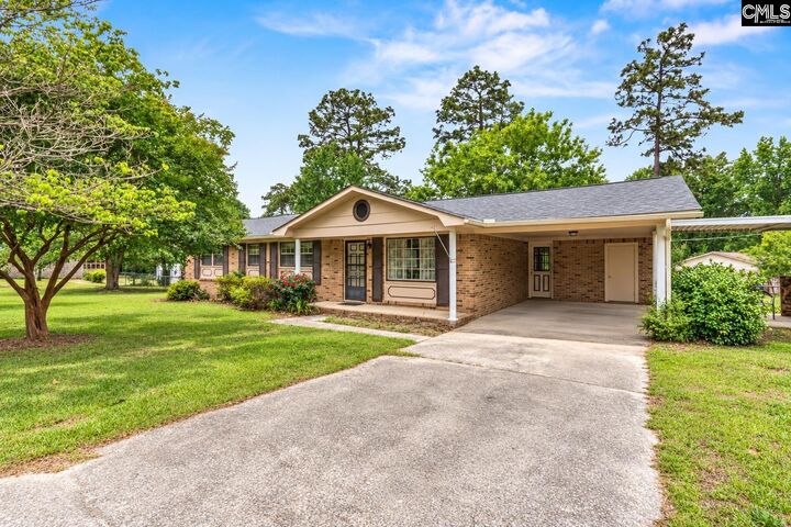 Property Photo:  435 Dogwood  SC 29172 