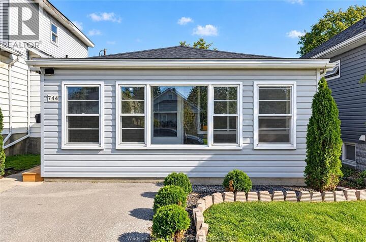 Property Photo:  744 McKay Avenue  ON N9B 2A1 