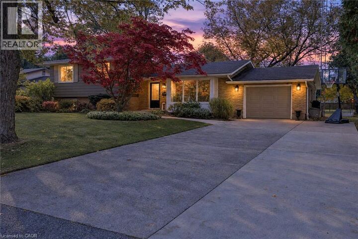 Property Photo:  2 Parkdale Crescent  ON L3E 0K6 
