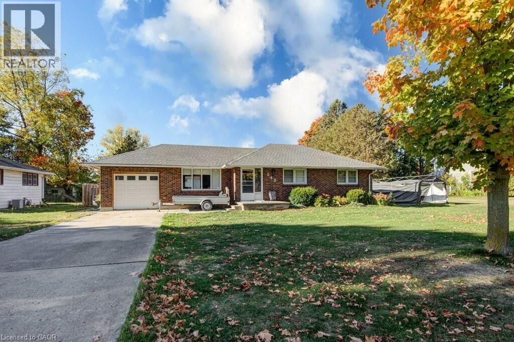 Property Photo:  243 King Street East  ON N5C 1H4 
