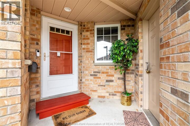 Property Photo:  154 Semenyn Avenue 24  ON N7L 3S1 