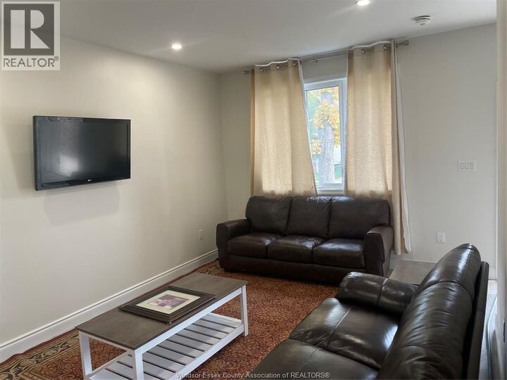 Property Photo:  647 Janette A  ON N9A 4Z8 