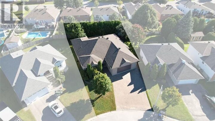 Property Photo:  4022 Classic Parkway  ON P3P 1Y3 