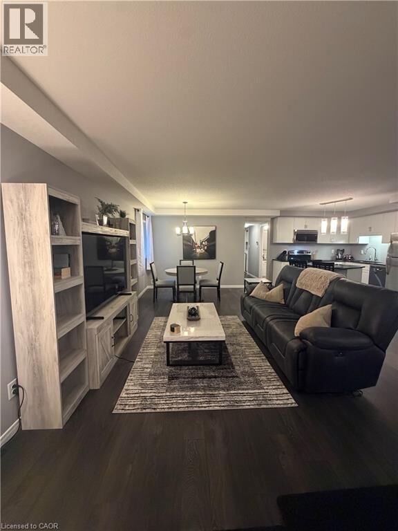 Property Photo: 255 Maitland Street 4A ON N2R 0C8