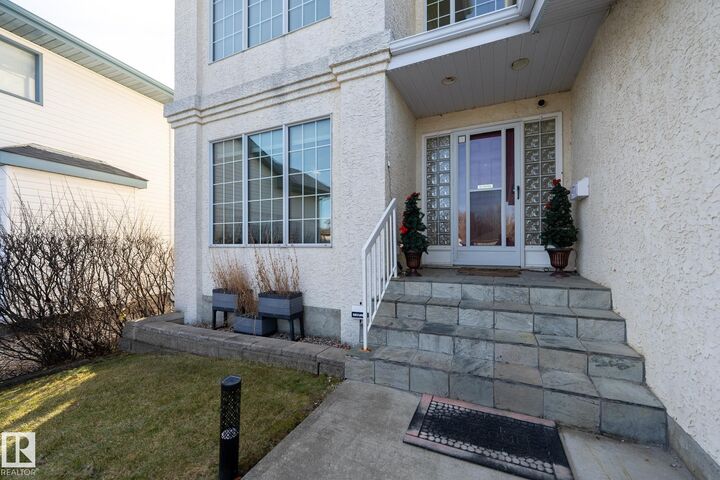 Property Photo:  11363 10 Avenue NW  AB T6J 6S9 
