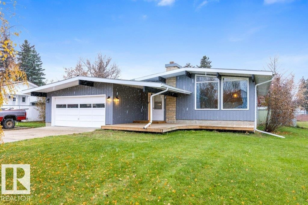 Property Photo:  5222 50 Street  AB T0C 2P0 