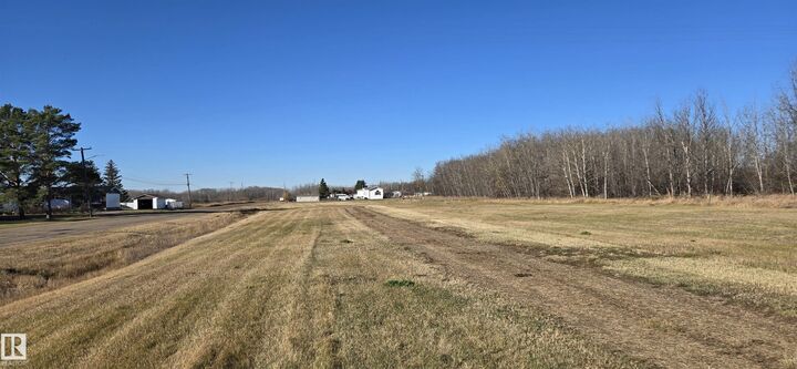 Property Photo:  5302 46 Avenue  AB T9C 4K0 