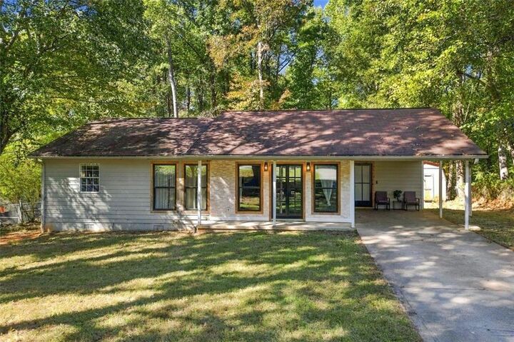 Property Photo: 3260 Financial Center Way GA 30519
