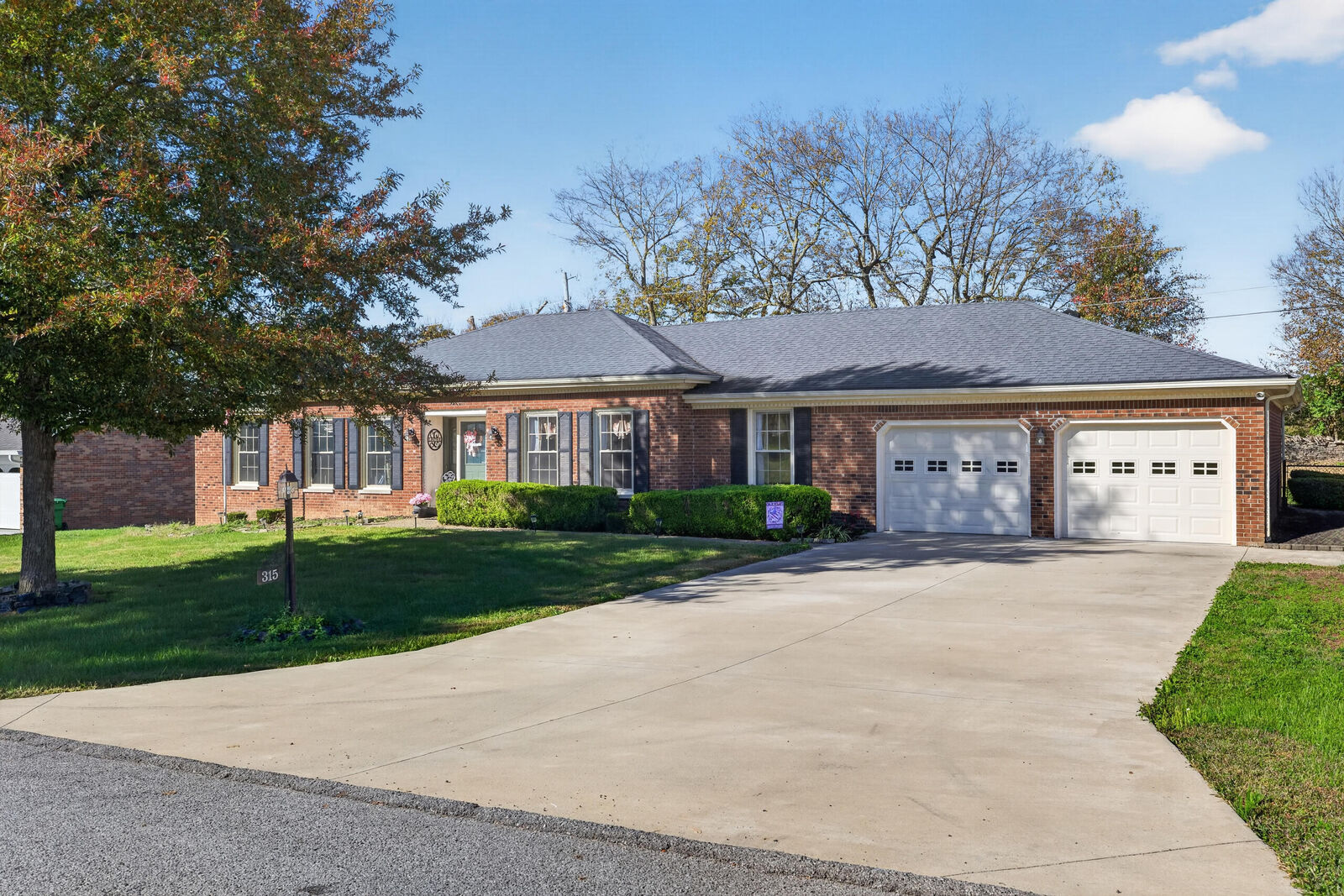 Property Photo: 315 Clearbrook Drive KY 40422