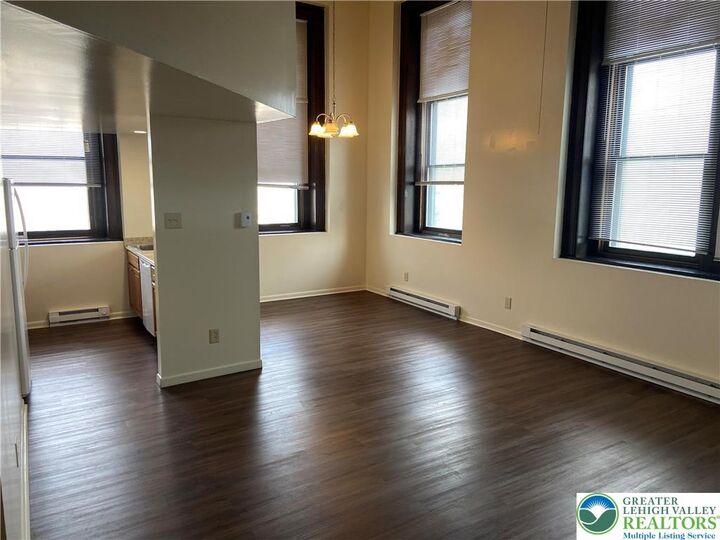 Property Photo: 1236 Washington Street 204 PA 18042