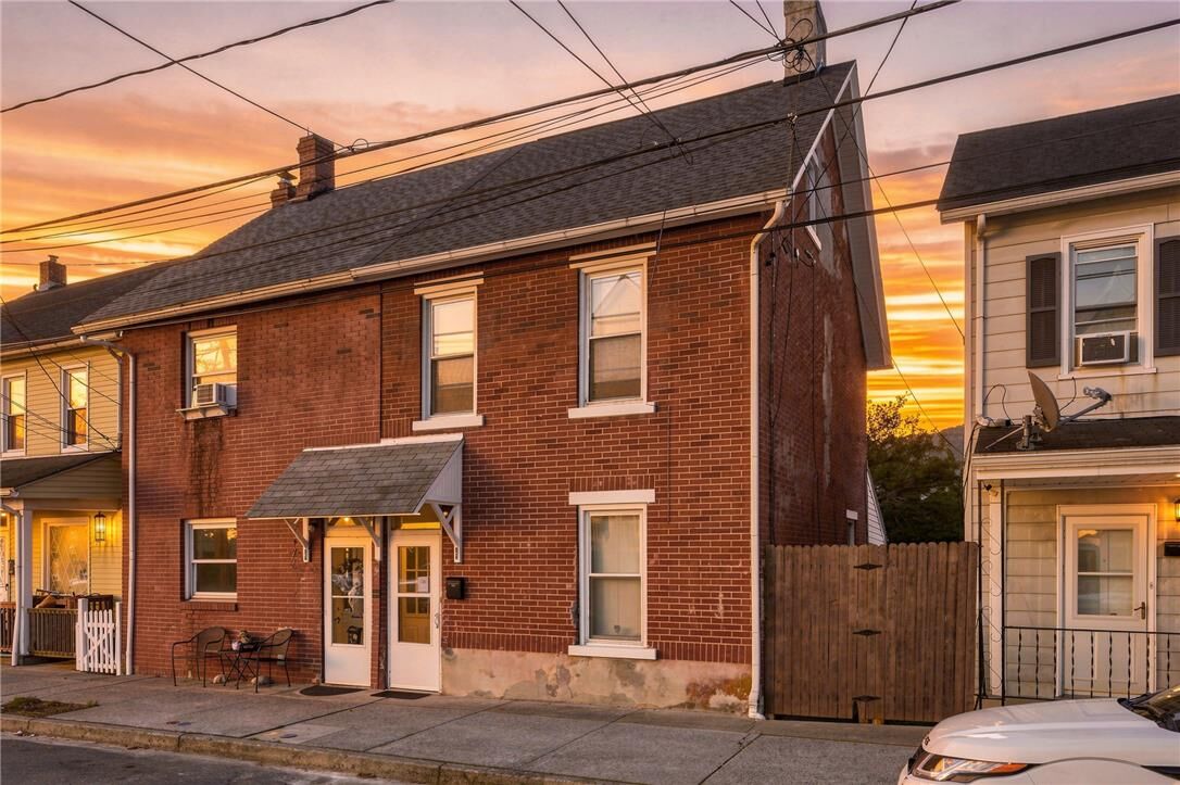 Property Photo:  723 Pawnee Street  PA 18015 