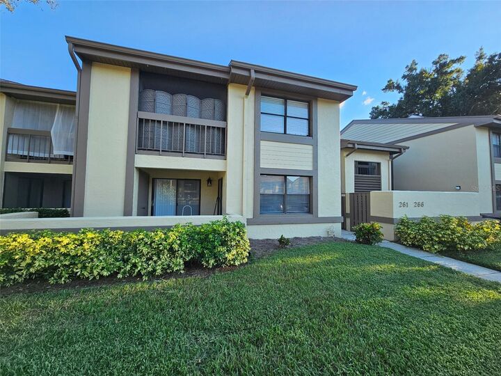 Property Photo:  261 Woodlake Wynde 261  FL 34677 