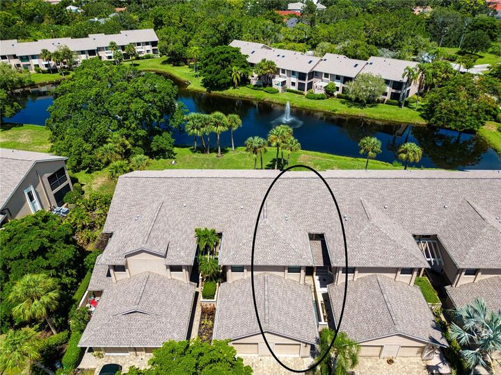 Property Photo: 5273 Heron Way 202 FL 34231