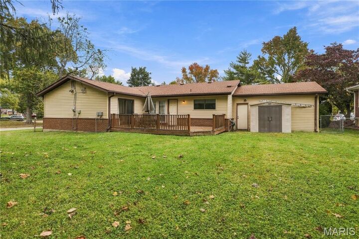 Property Photo: 1 Lancaster Court MO 63033