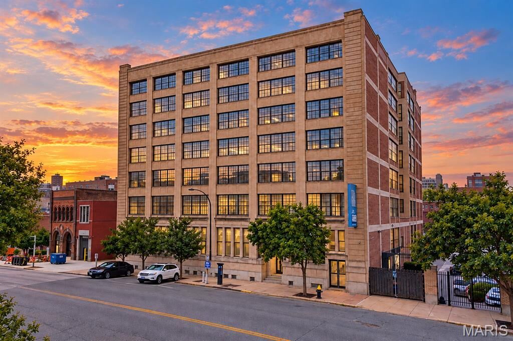 Property Photo:  2020 Washington Avenue 708  MO 63103 