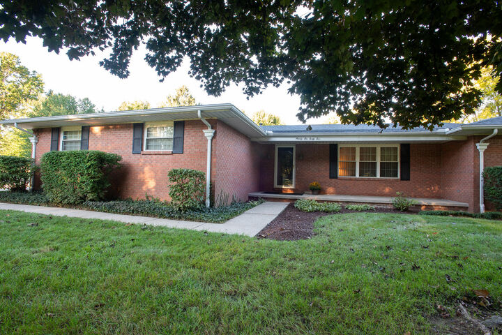 Property Photo: 9645 Crabb Road MI 48182